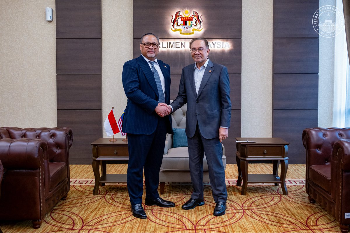 Anwar Ibrahim tweet media