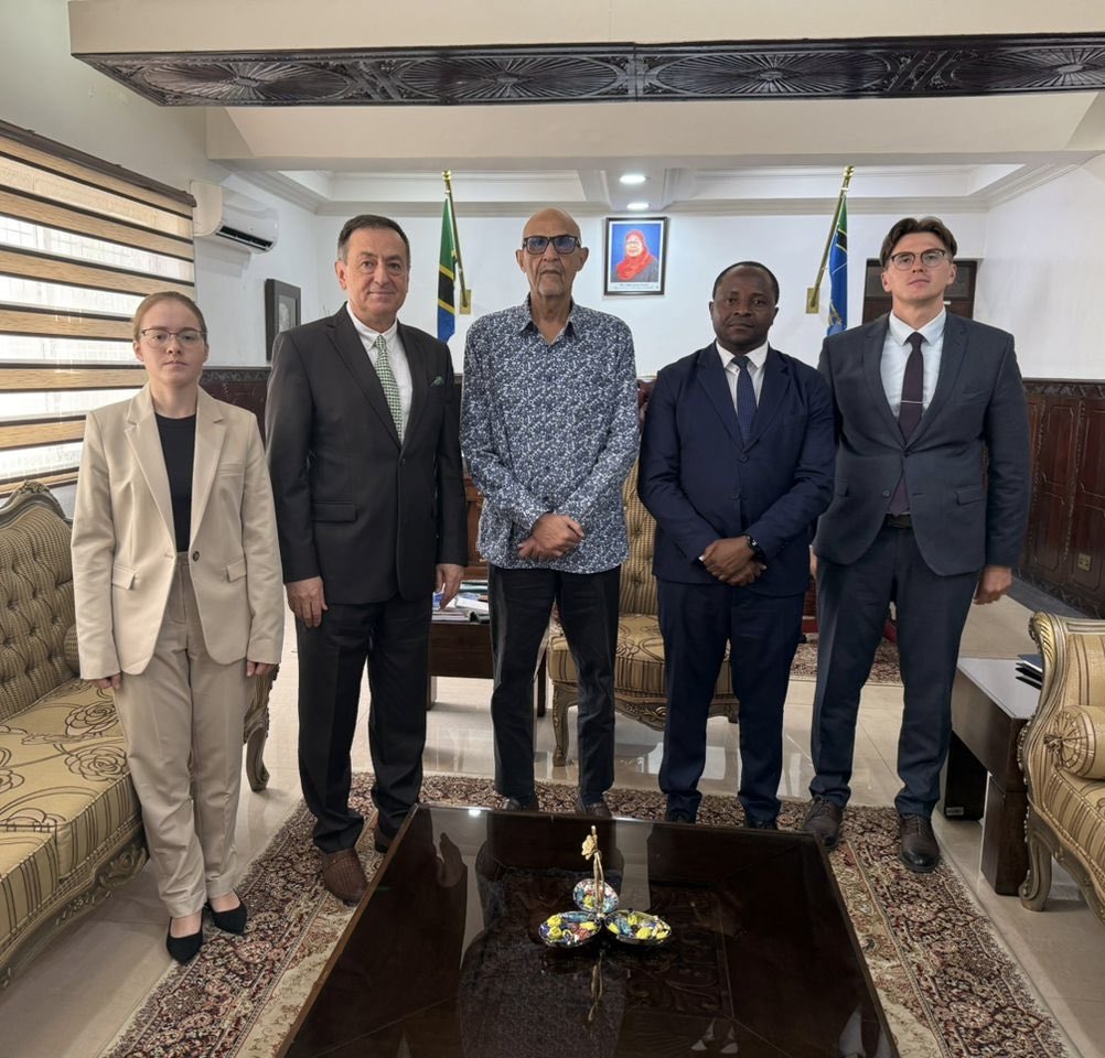 Russia in Tanzania tweet media