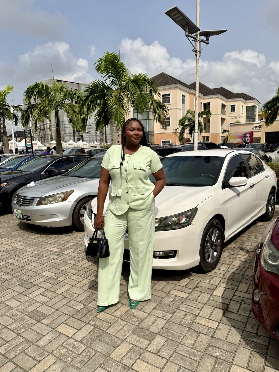 zibahline's tweet image. My two-piece set is now available for order in multiple colors and sizes. 

Price:28,000

DM to grab yours! 🛍️
#Fashion #OOTD #CoOrdSet #SmallBusiness