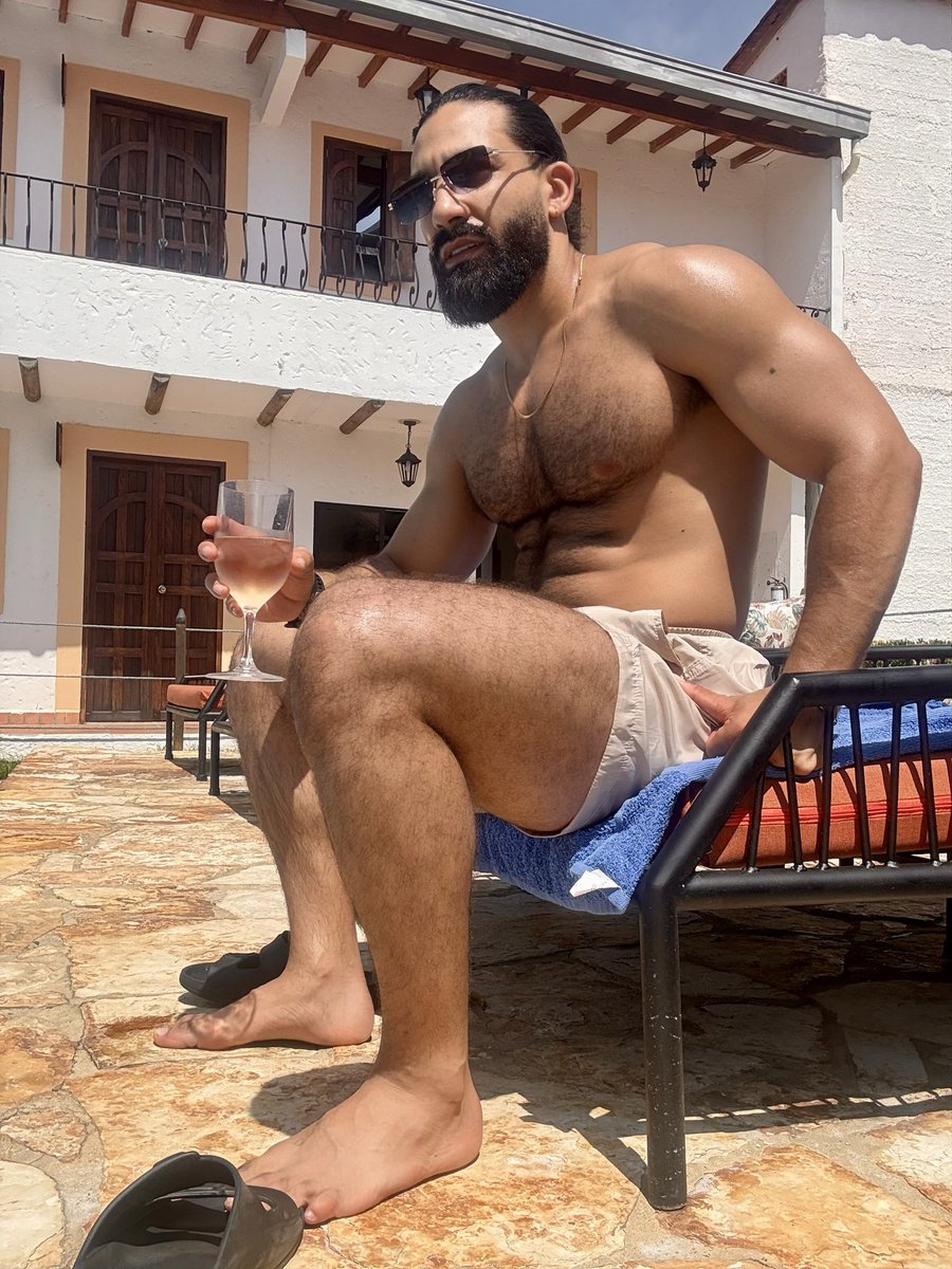 MaxStrongg8's tweet photo. ☀️🔥🔥 https://t.co/Lo1ekldu5q