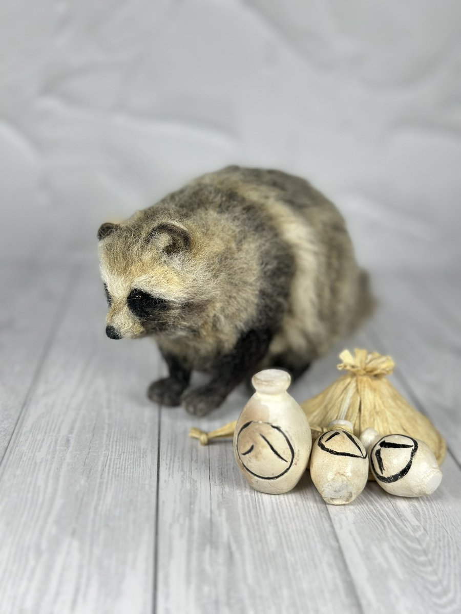 もうお酒はやめます…
みたいなタヌキ😭