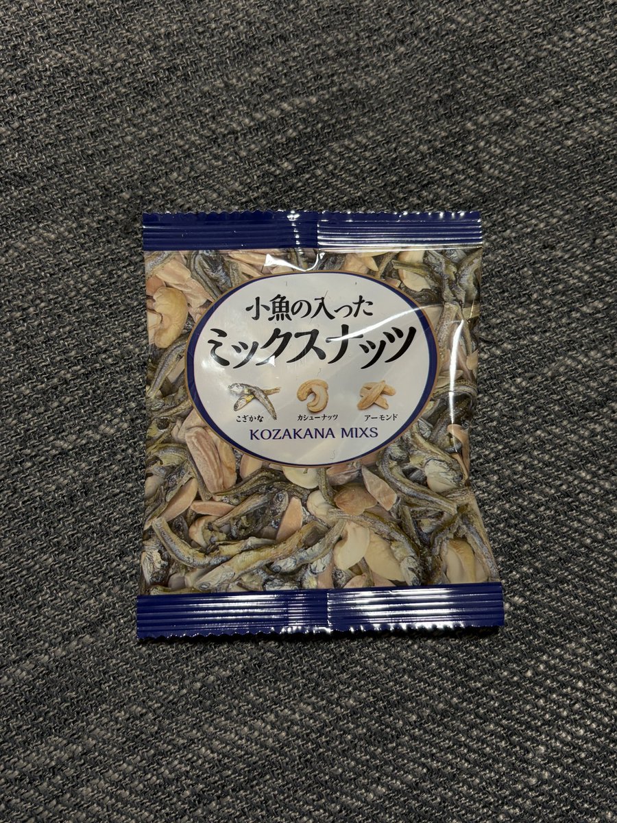 9_manatee_6's tweet photo. 朝：フライミールシェイク チョコ
夕：野菜炒め&amp;白米（一握り）、納豆
夜：カニカマ、ギリシャヨーグルト
間食：板チョコ、ミックスナッツ

みんな聞いて、今日ね、ジムの体組成計で測ったら体内年齢18歳だったの！
これが良いことなのか悪いことなのかは知らんが若いってことで嬉しかった https://t.co/OZWKIKGh1I