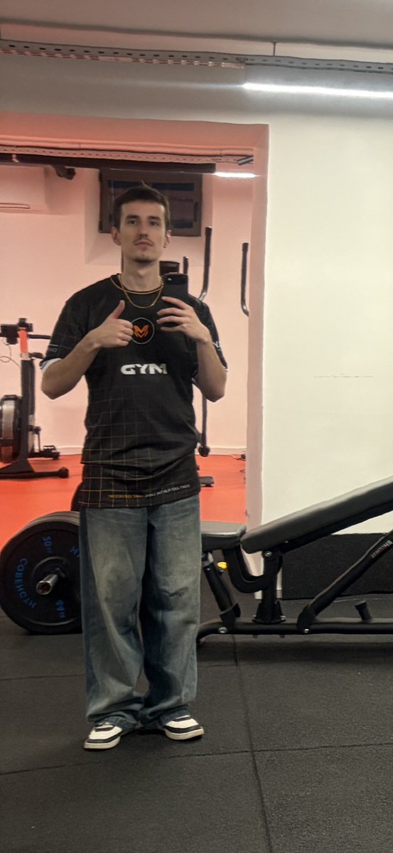 MYD Anarchik I Ilian Sacha G. tweet media