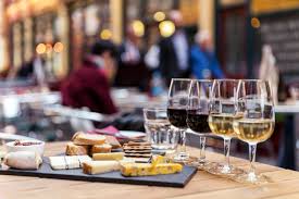 CUCheese's tweet photo. 14 May! - Join Bart (Cheese &amp; Crackers) and Pat (Analog Wine Library) for a 1-hour guided journey through 6 unique wine &amp; cheese pairings. Stories, education, and world-class flavors.
📍 Analog Wine Library, Urbana
🎟️ Limited seats https://t.co/s439Tnh38d