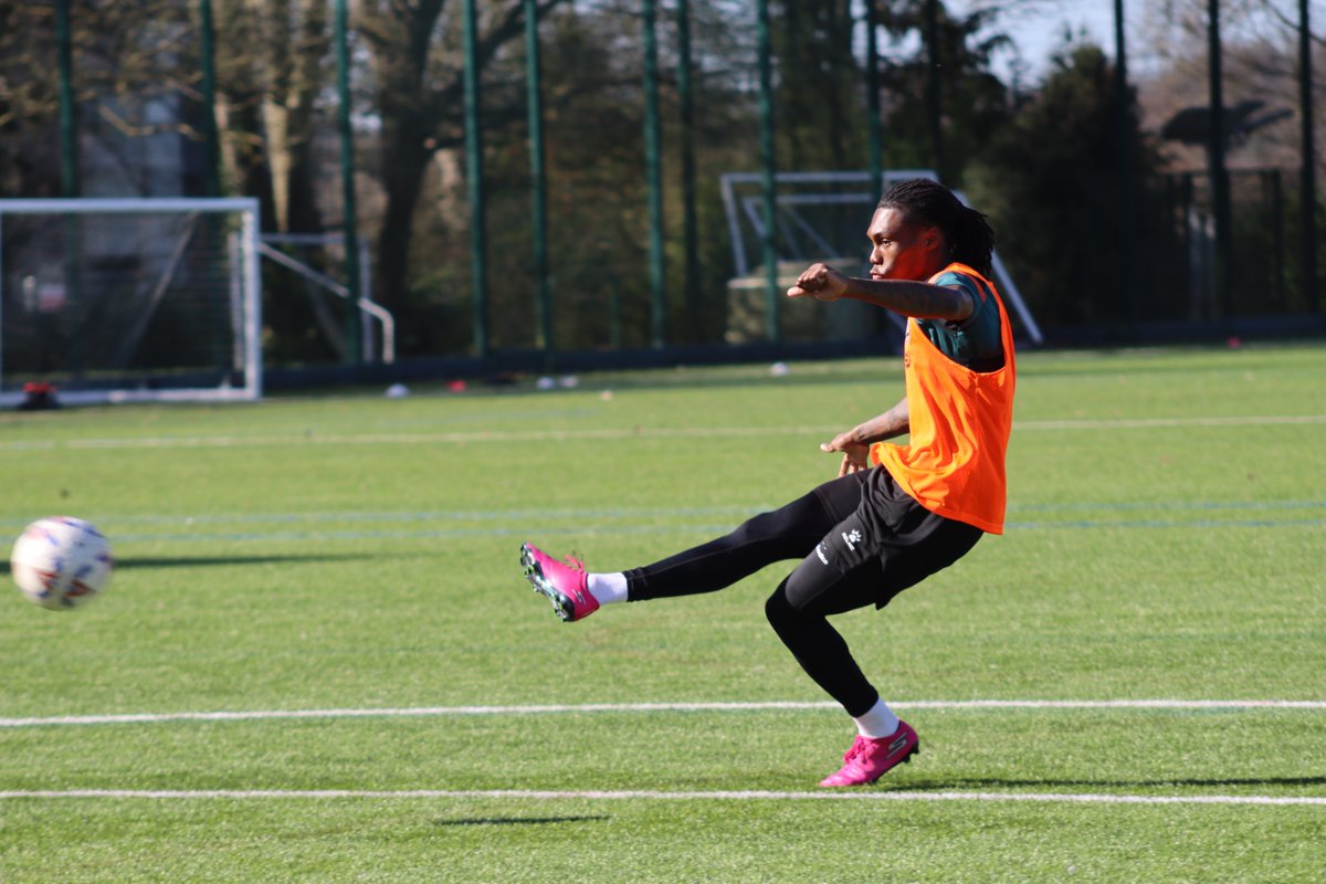 Maidenhead United tweet media