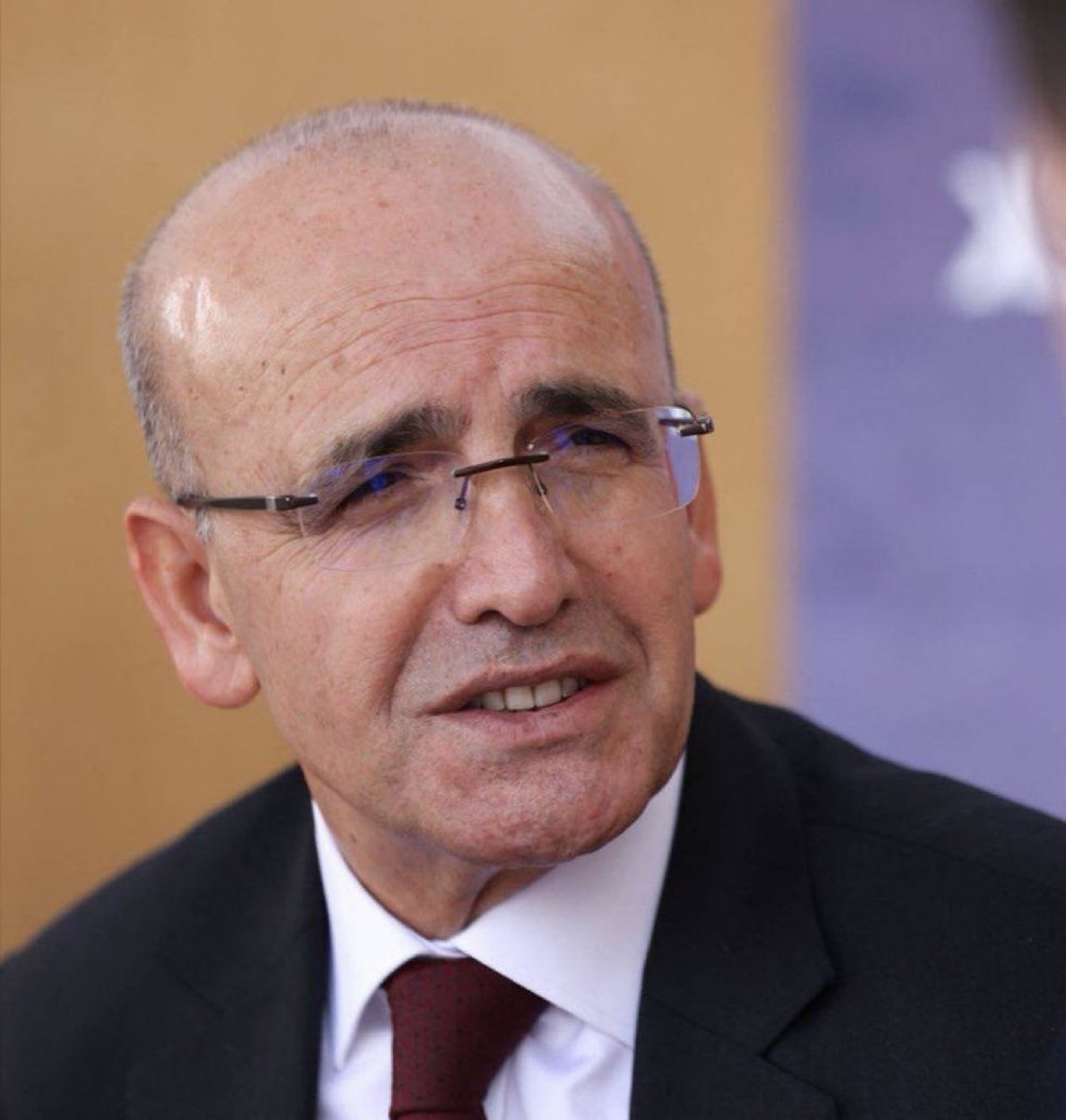 EYTLEVENTATACA1's tweet photo. Mehmet Şimşek'in “yüksek gelirli ülkeler seviyesine çıktık” dediği gün Abdullah Güler “4.000 TL olan emekli bayram ikramiyesini artıramıyoruz, zorluğumuz ortada” diyor ! Milletle alay mı ediyorsunuz ! Yüksek gelirli bir avuç, sefalet ücretine mahkum milyonlar!

#TüikRakamıEmekliDramı
#Eytde5000KısmiDramı
