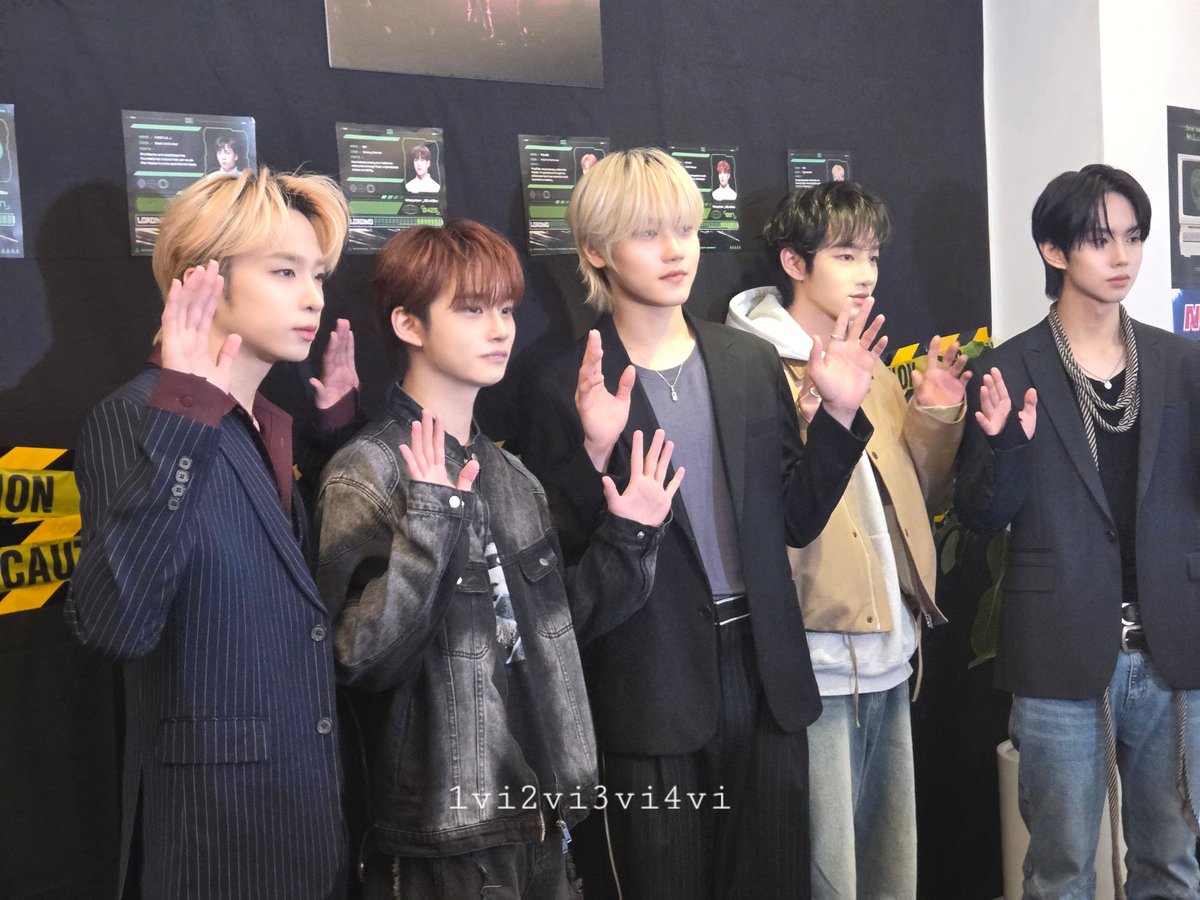 1vi2vi3vi4vi's tweet photo. Mcnd할사람 https://t.co/jwdzWCRGyv
