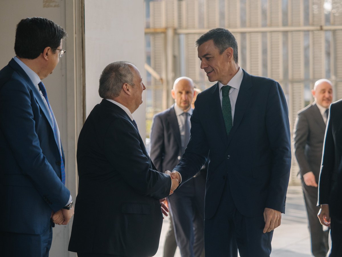 Ministerio de Industria y Turismo tweet media