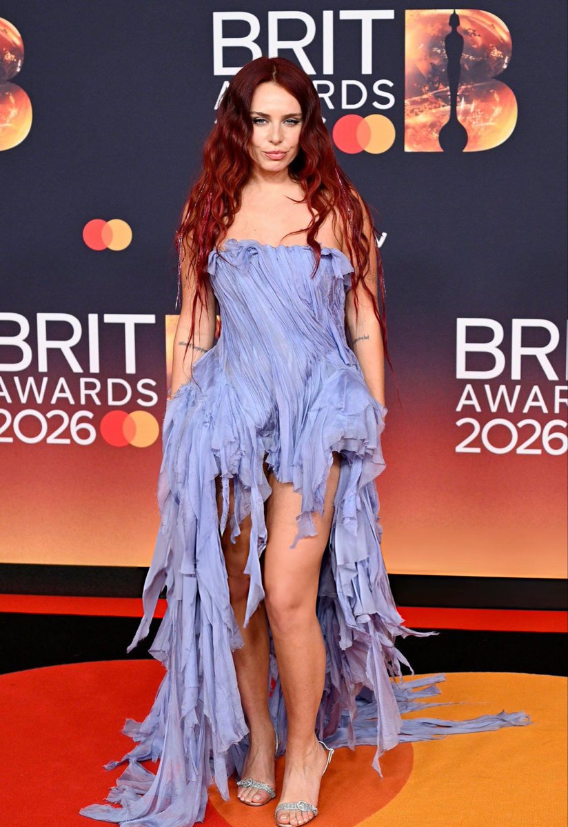 ☆*:. ｡Rose Gray ｡.:*☆ tweet media