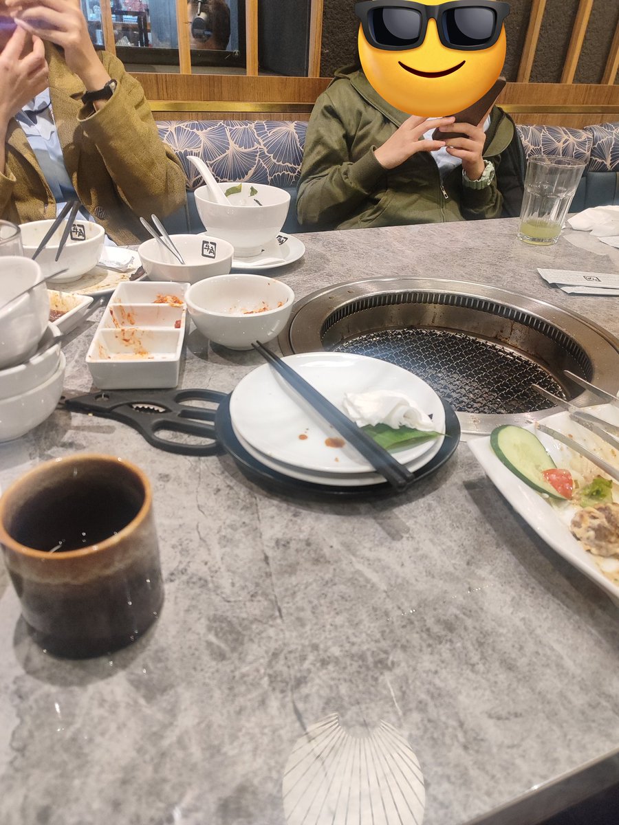 Sumpah 2 hari berturut2 buka puasa ayce pala gue berasa semakin dijepit..  alias pala gue sakit 😭