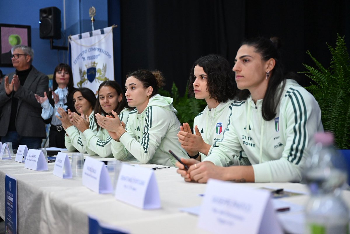 Nazionale Femminile di Calcio tweet media