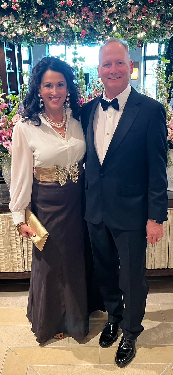 Four Price tweet media