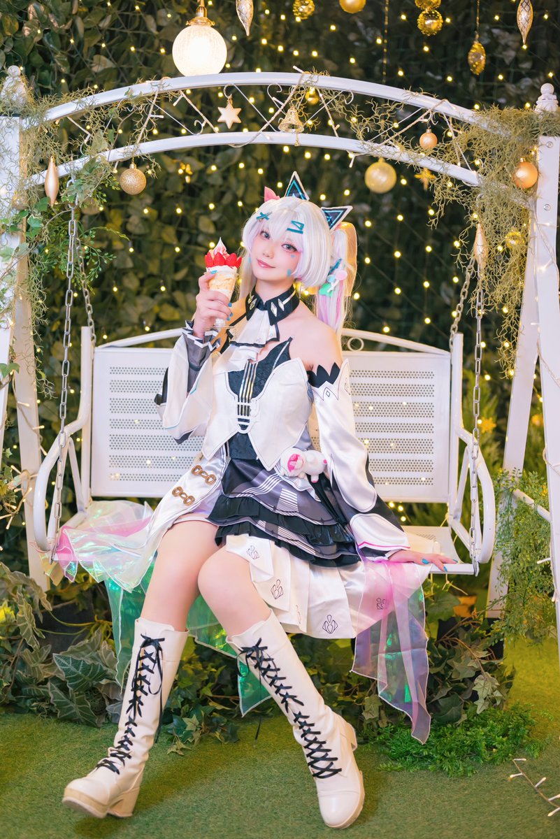 iroha_momo_'s tweet photo. Cosplay⚠
パニシング：グレイレイヴン
カレニーナ・輝暁 / サイリウムシャワー！

🍓Happy Activation Date🎉

#パニグレ #パニグレ創作
#punishinggrayraven
#ハコスタジアム大阪 https://t.co/TfjesfQVn5