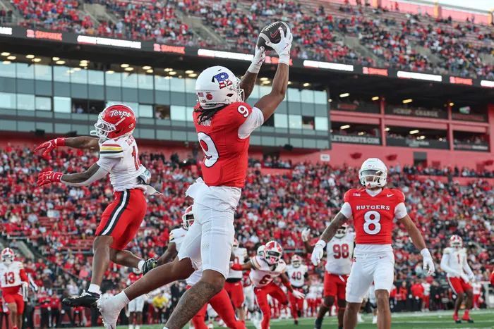 Terrapins247's tweet photo. Maryland Football and Basketball combined to go 0-3 against Rutgers this season. https://t.co/PCyMIZR0wr