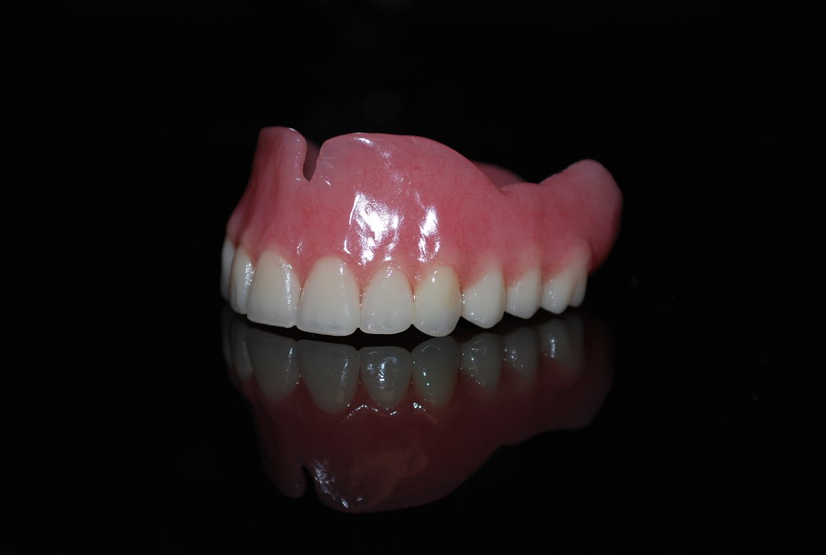 ToothsmithsInc's tweet photo. “March” into this month with confidence and pride in your dental prostheses! Join the dozens of doctors in your area by partnering with Toothsmiths and improving your patient outcomes. Visit https://t.co/Ngzf81hpvG to begin now! #Toothsmiths #dentallab #dentalimplant https://t.co/r8atqpbUXF