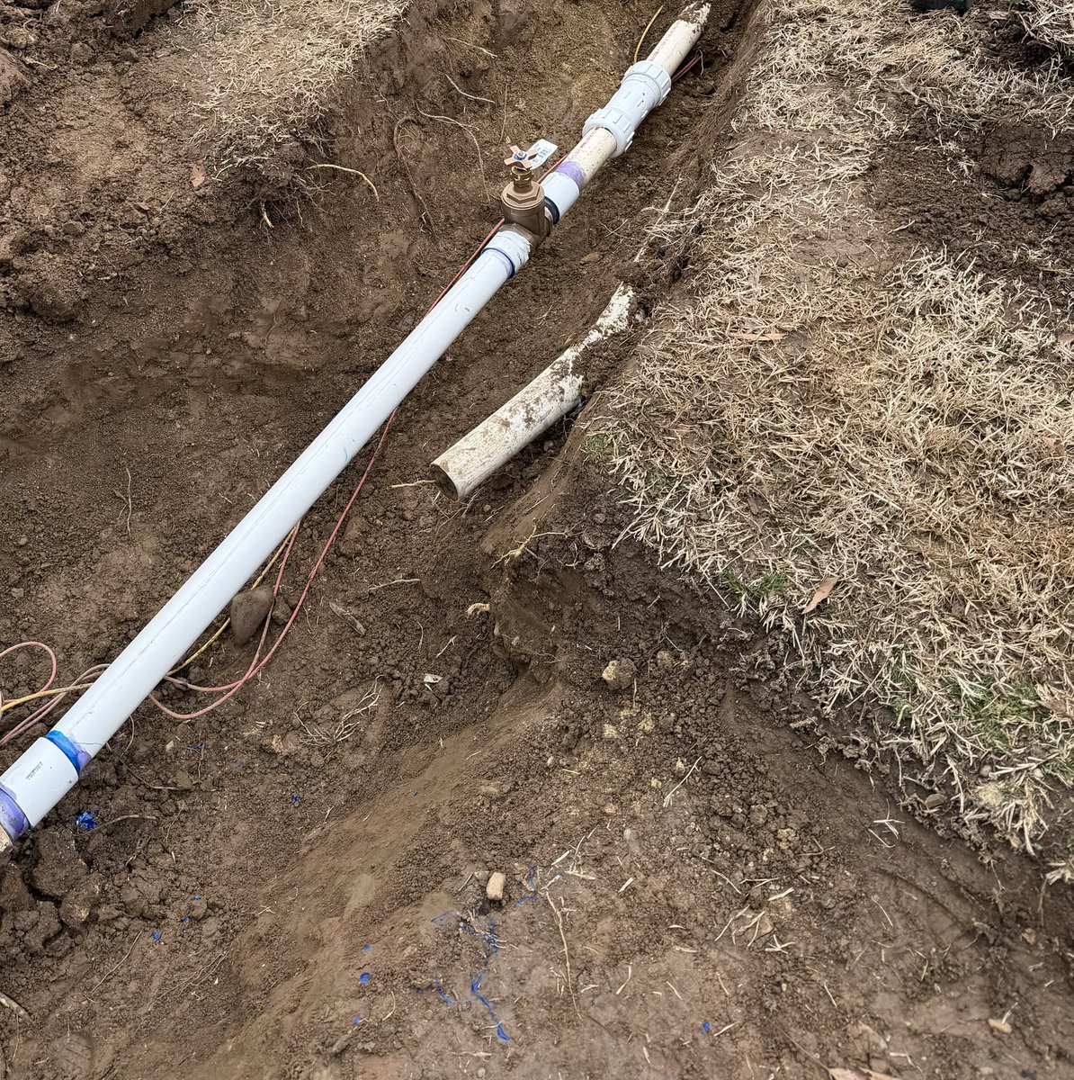 LangstonGCM's tweet photo. The maintenance crew is continuing irrigation repairs today https://t.co/PcI9eU8Yfu