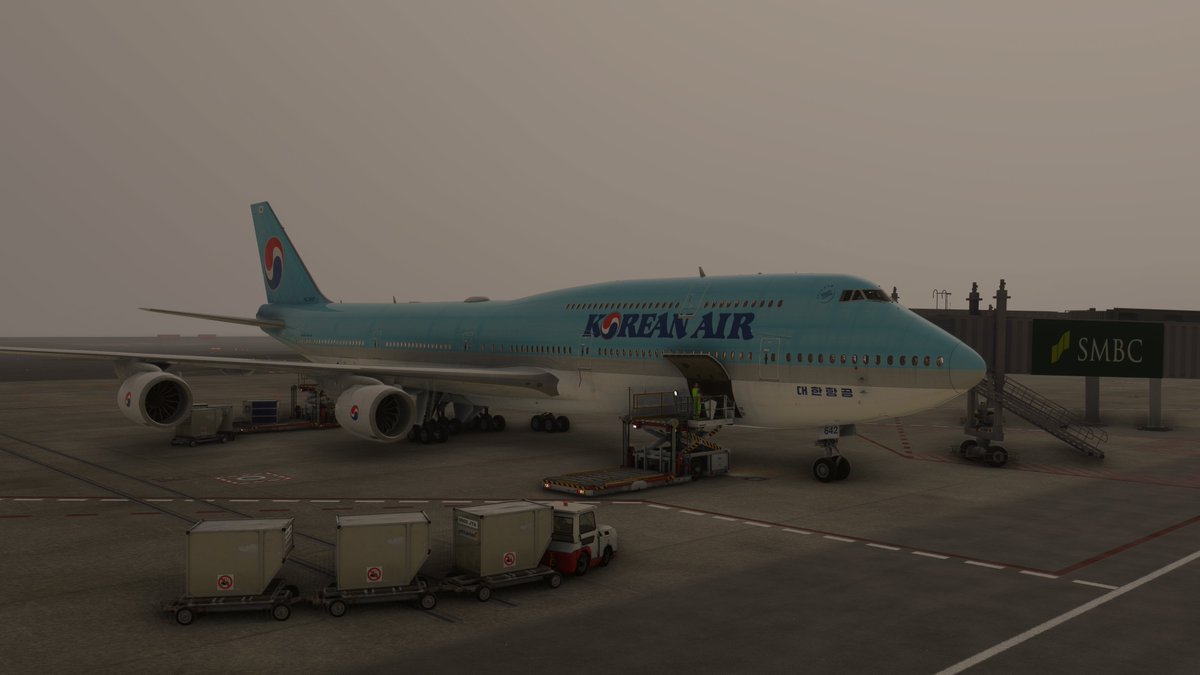 KE728 (KAL728) 🛫大阪(KIX)→ソウル(ICN)🛬 B747-8 (HL7642) 今日は