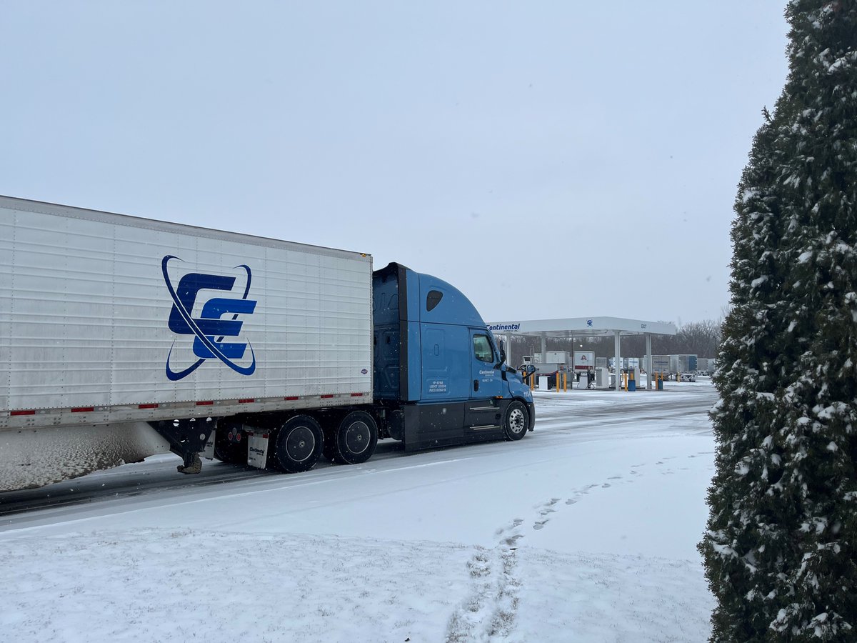 CEIOHIO's tweet photo. We're crossing our fingers🤞this is one of the last times we're clearing snow off the yard for the season.

To all those in the area of our corporate terminal this morning - please continue practicing safe and cautious driving while we wait for this to melt! https://t.co/qAZBwwpiPW