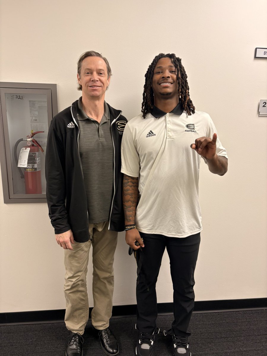 Malik O’Atis tweet media