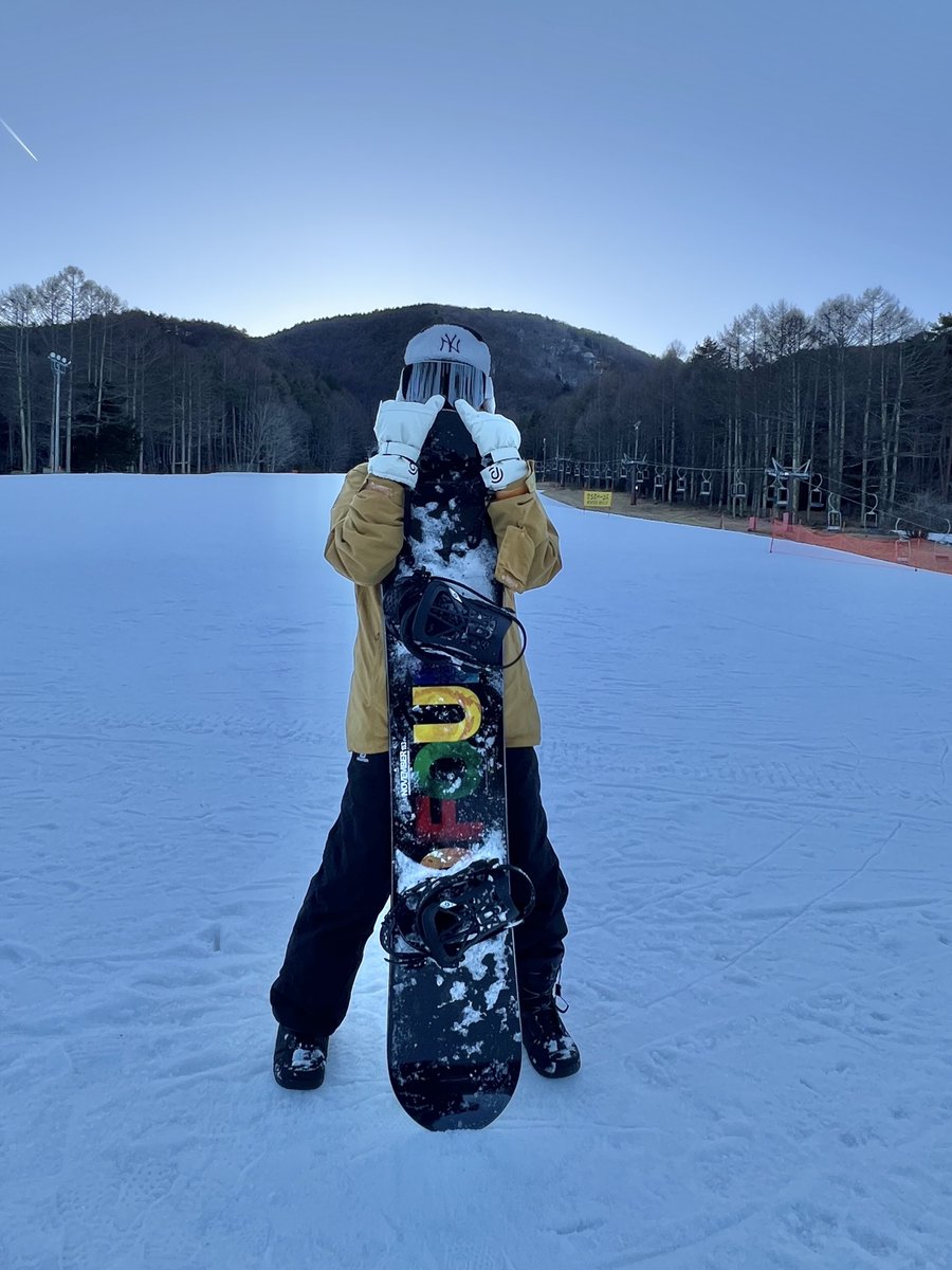 mokkun0804's tweet photo. 久々のスノボーに行ってきた🏂

グラトリとラントリどちらが難易度高い🏂？

#長野県
#富士見パノラマリゾート https://t.co/Wt0cdvpZdg