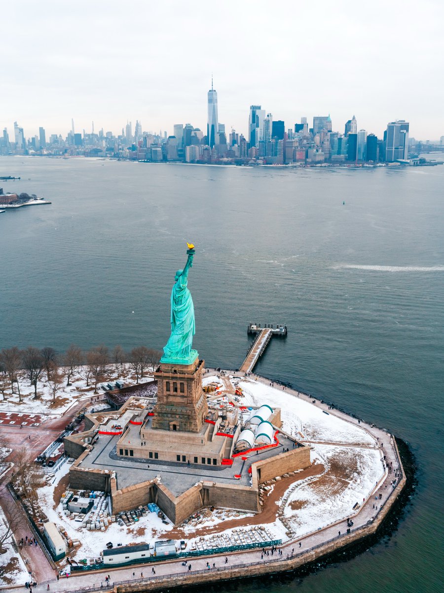 Land Lover tweet media