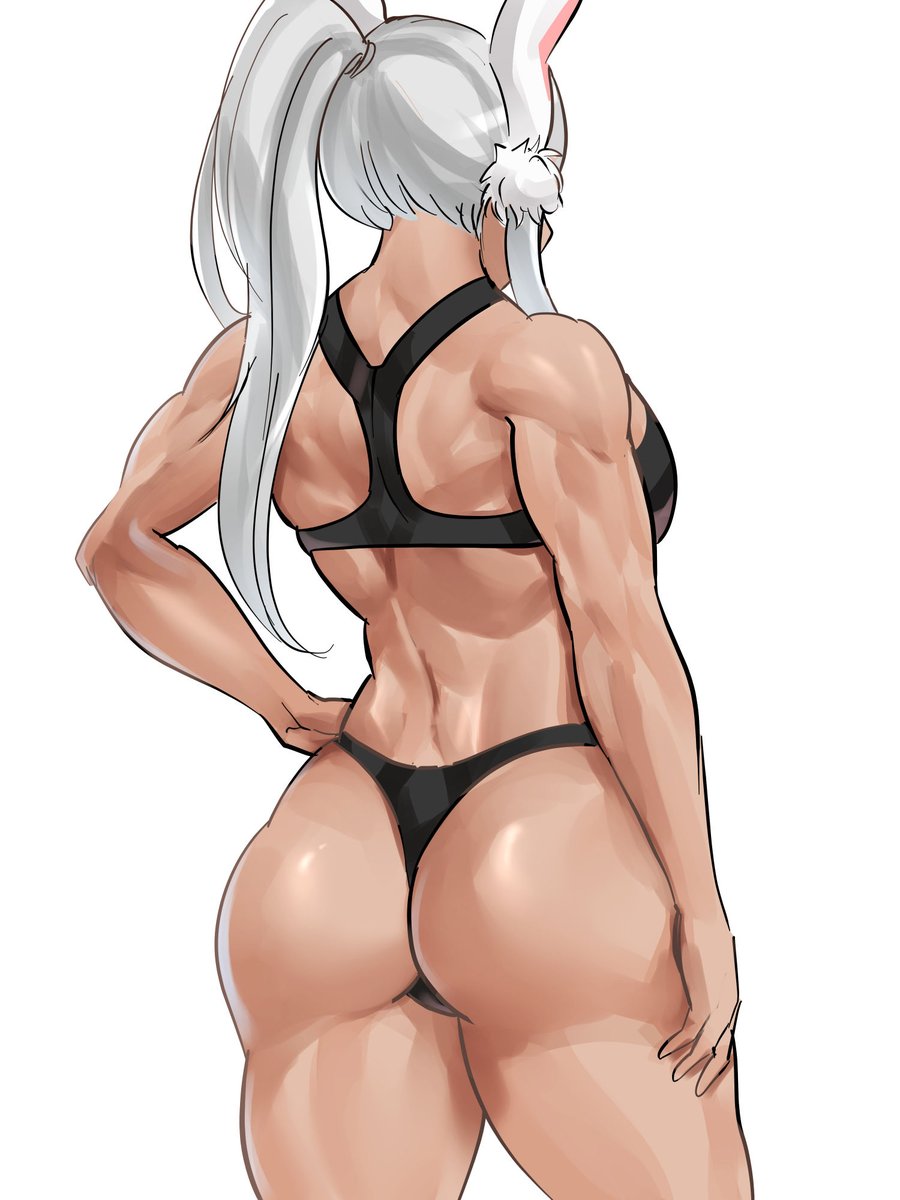 背中の筋肉はあんまりキレキレにせず示唆する感じの方がいいのかもなという試み 