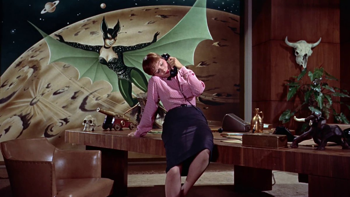 Docpierrot1's tweet photo. #Films2025 (Fil mars)
37- "Artistes et modèles" (F. Tashlin) *** Sous la houlette de Tashlin, le duo Lewis/Martin prend une tout autre ampleur. La comédie classique hollywoodienne est ici revitalisée sous l'influence du "cartoon" et par une mise en scène "pop" et acidulée. https://t.co/zNZAIkVgLS
