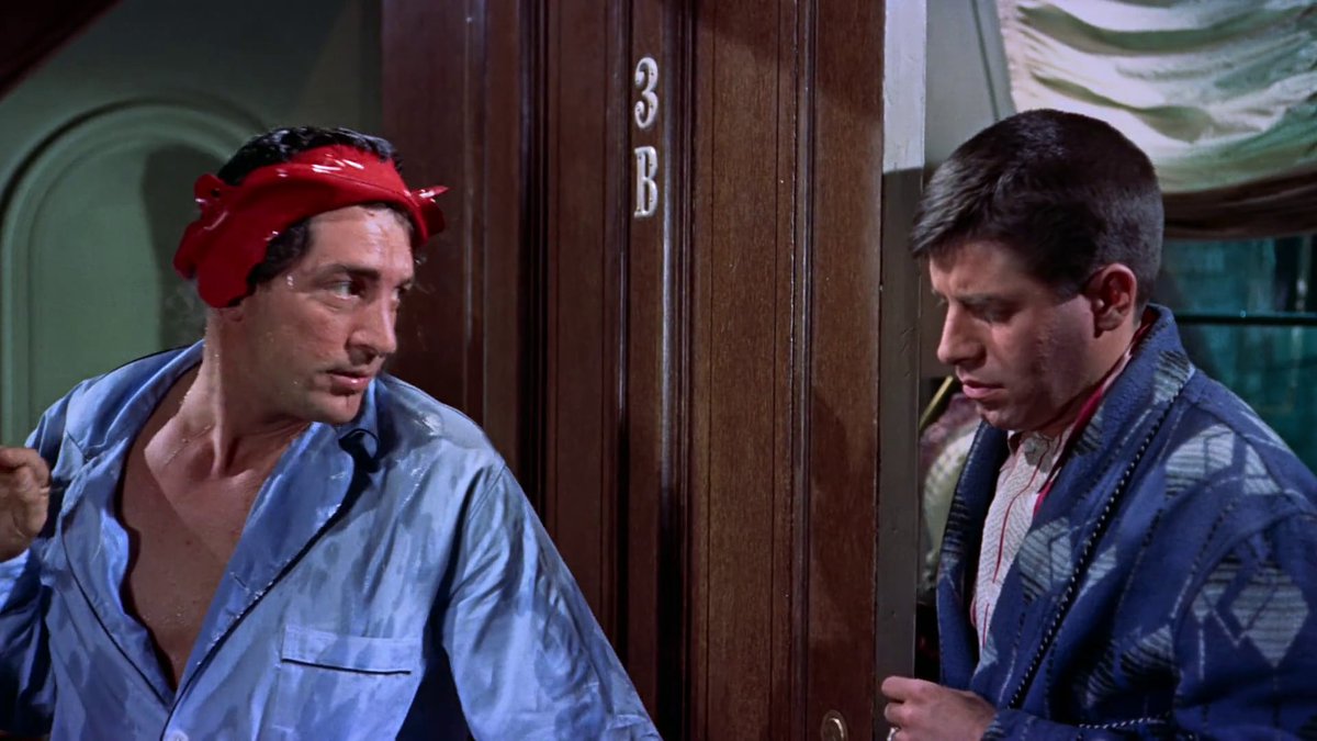 Docpierrot1's tweet photo. #Films2025 (Fil mars)
37- "Artistes et modèles" (F. Tashlin) *** Sous la houlette de Tashlin, le duo Lewis/Martin prend une tout autre ampleur. La comédie classique hollywoodienne est ici revitalisée sous l'influence du "cartoon" et par une mise en scène "pop" et acidulée. https://t.co/zNZAIkVgLS