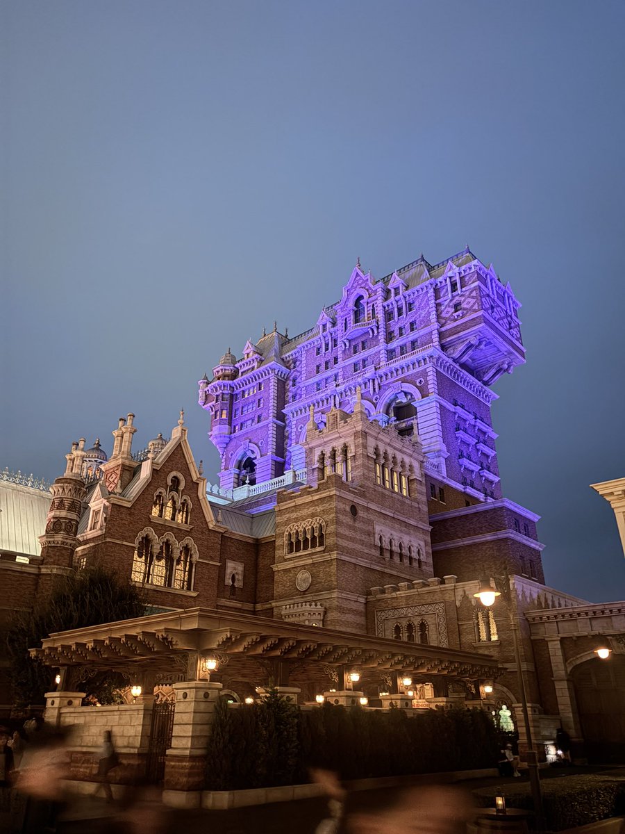 tabedayon's tweet photo. 夢の国🏰🐭 https://t.co/fuV3ZI4529
