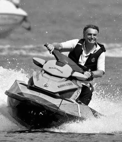 A verdade sobre a fake news da extrema direita comparando as chuvas de 2021 na Bahia e 2026 em Minas Gerais.

Bolsonaristas dizem que “Lula destinou só R$ 3,4 milhões para Minas, enquanto Bolsonaro liberou R$ 700 milhões para Bahia em 2021”. A comparação é mentirosa.

1️⃣ Em 2021,