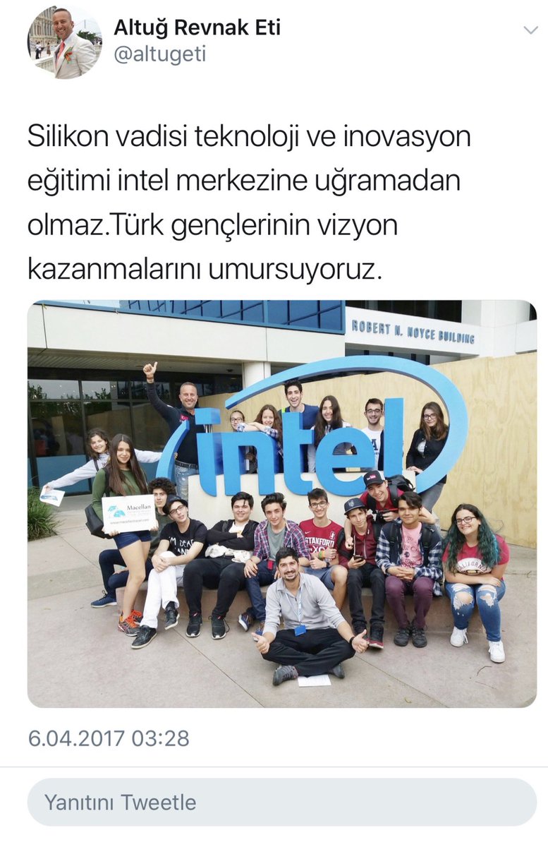 Yazarınız <a href="/burcuaybat/">Burcu Aybat</a>, bir sonraki yazısında <a href="/RobertCollege/">Robert College</a> öğretmenleri ve yöneticilerinin öğrencilerini Adnan Oktar’ın sertifikalı pedofiline nasıl teslim edip de Amerika’ya robotik gezisine yolladıklarını
 anlatabilir. 

<a href="/AliApaydin79/">Ali Apaydın</a> <a href="/ORHANBURSALI/">ORHAN BURSALI</a> <a href="/mneesn/">Mine Esen</a> <a href="/mkirikkanat/">Mine G. Kırıkkanat</a>