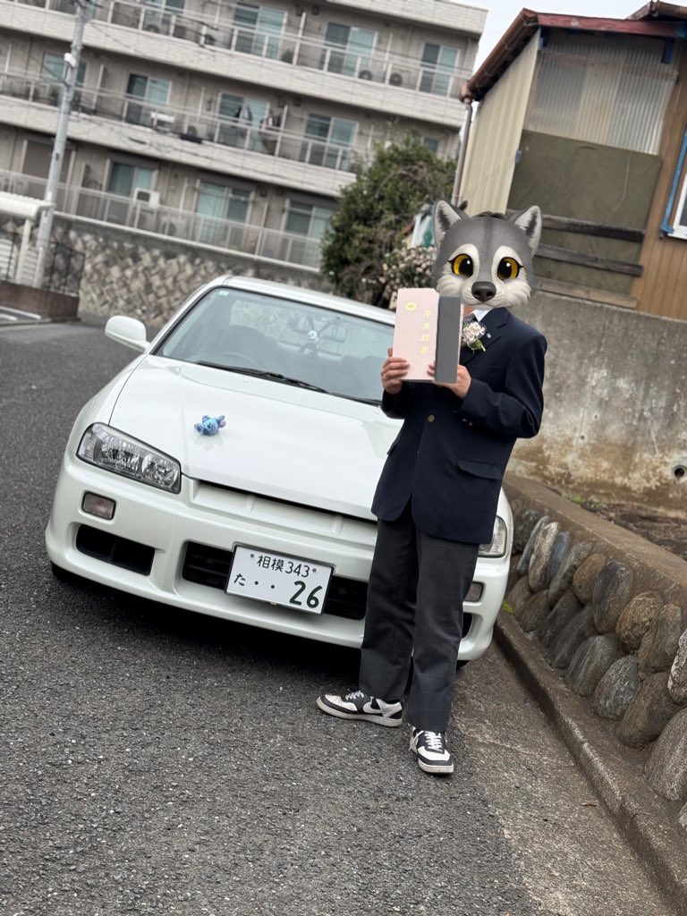 Lu_cbr07's tweet photo. 卒業しました〜！！！！高校生ライダーじゃなくなるけどこれからもよろしくお願いします！！
最高なお祝いありがとうー！！！！
@syo_15t https://t.co/ctg8qgd7M0