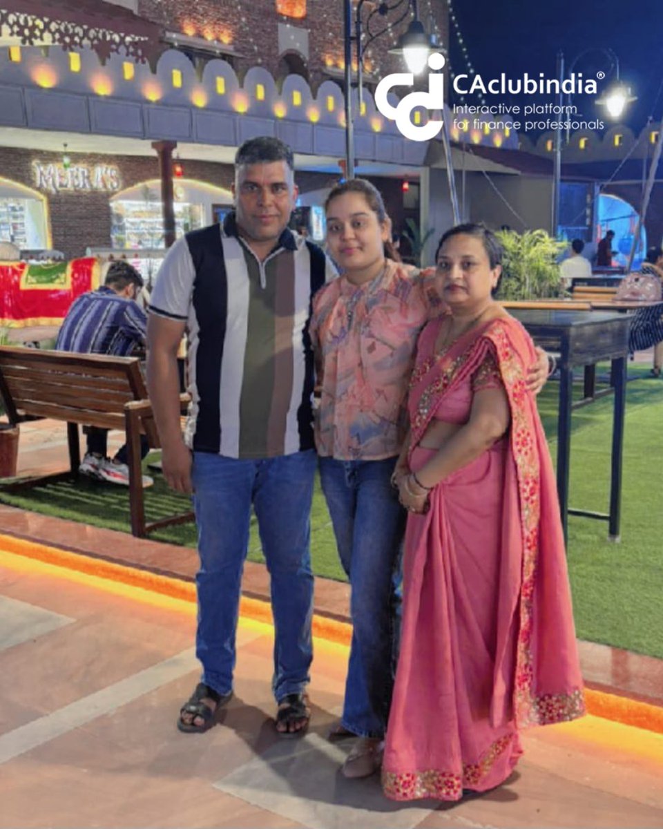 CAclubindia's tweet image. Becoming the 1st CA in her family, Diksha Goyal didn't just clear the CA Final, she topped it with AIR-1! 💪♥️ #icai #castudents #caresults