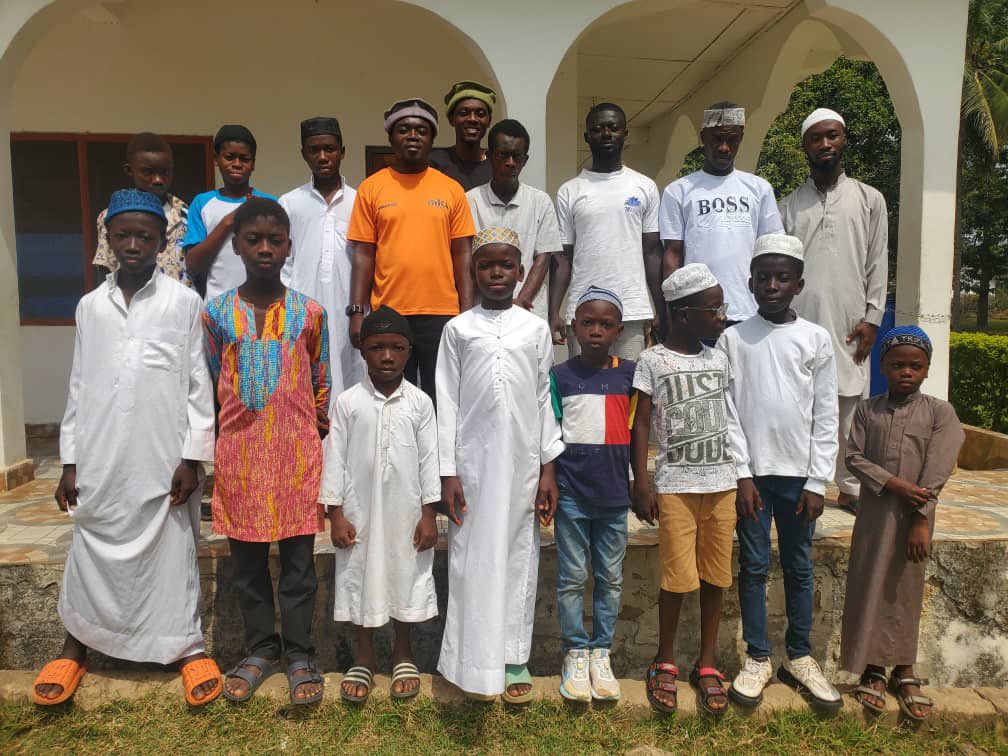 Khuddam Ghana tweet media