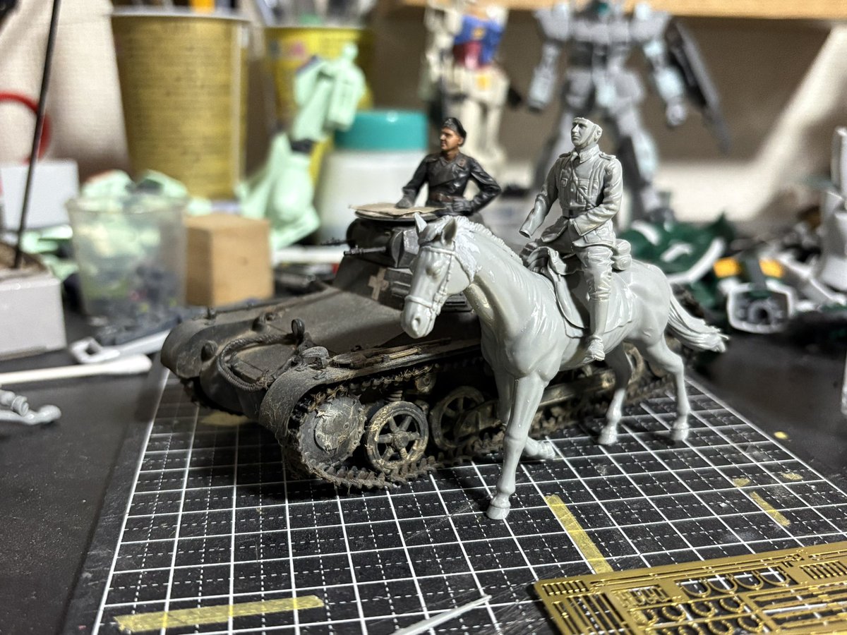 ドラゴンの1/35ドイツ騎兵、鐙や頭絡をはじめとしたベルト類が全て