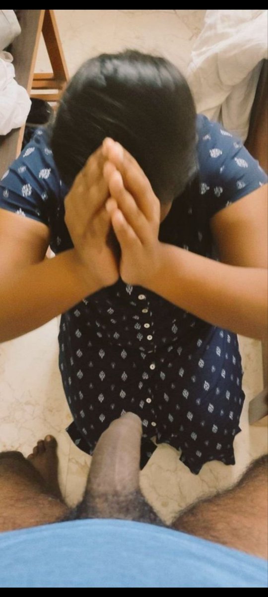 Anni: dei ne oru pechuku sonna nu patha enada ipdi avuthu potu nikura

Me: pechuka,adi paavi ivlo naal kashta pattadhe nee OK solradhukku dhan, romba scene podama va ma

Anni: ivlo periya sunniya vechitu ulla vidanum nu solra,porumiya pannu da avasara padadha thanga mudiyathu🥵