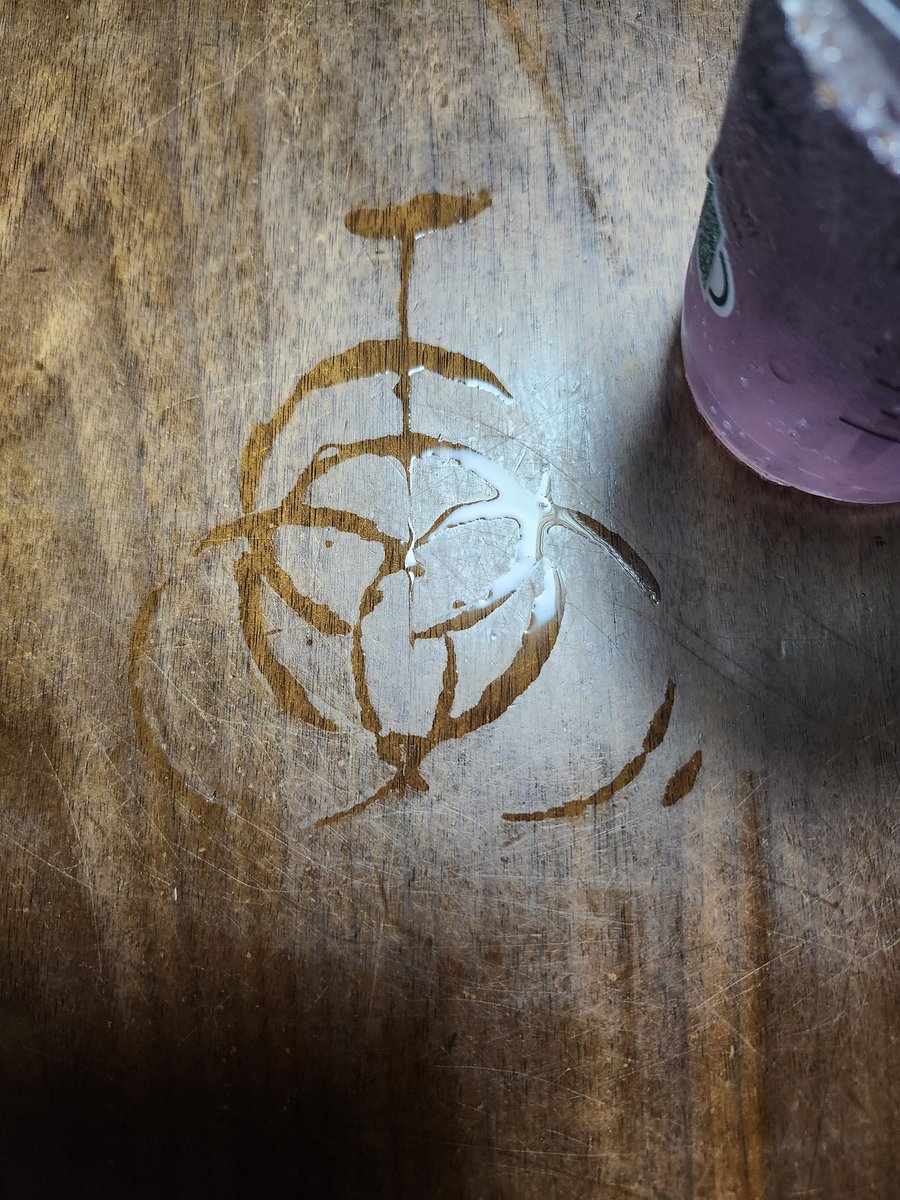 これこれ。またやってる………(無意識にやってる)