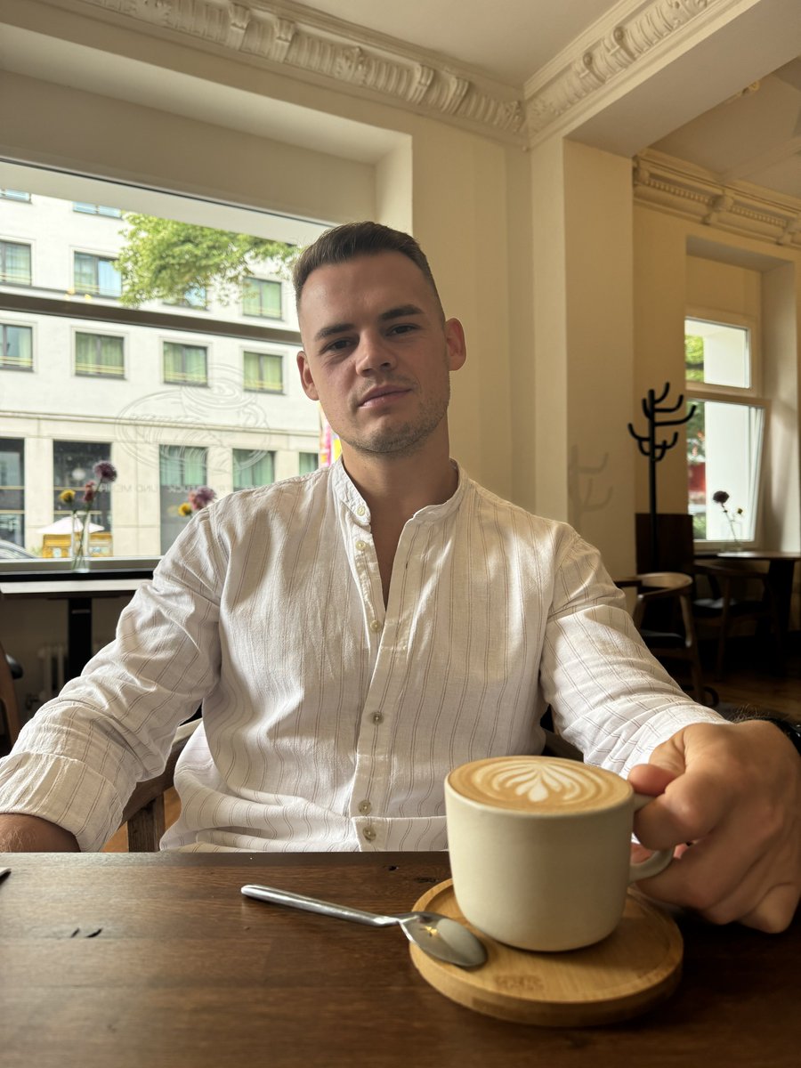 Alpha Tom tweet media