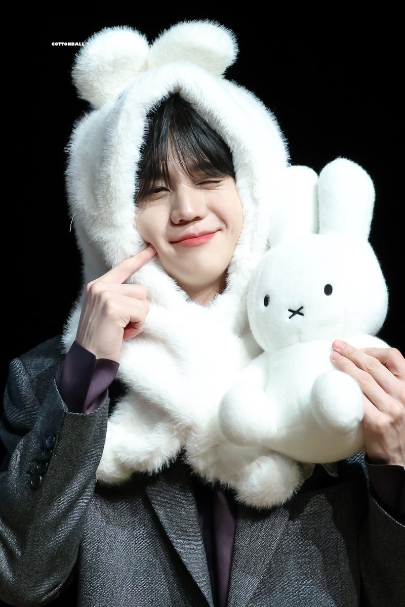 260302 애플뮤직 팬싸

존귀통🐰🐰

#요섭 #양요섭 #YOSEOP #YANGYOSEOP  
#HIGHLIGHT #BEAST