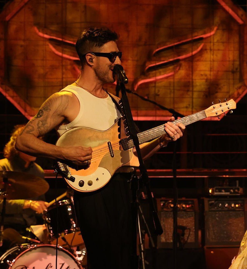 archivemumford's tweet image. arms