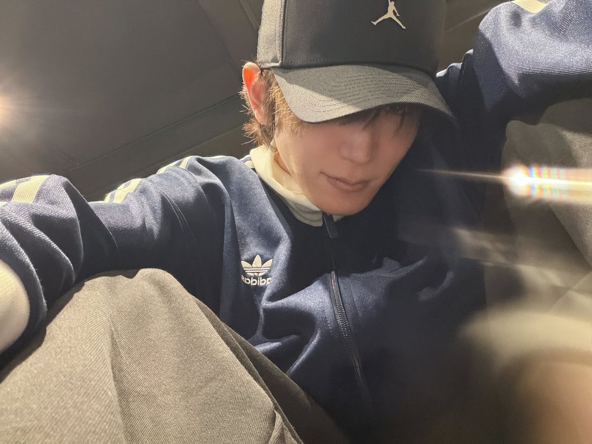 しゅーず(概念) tweet media