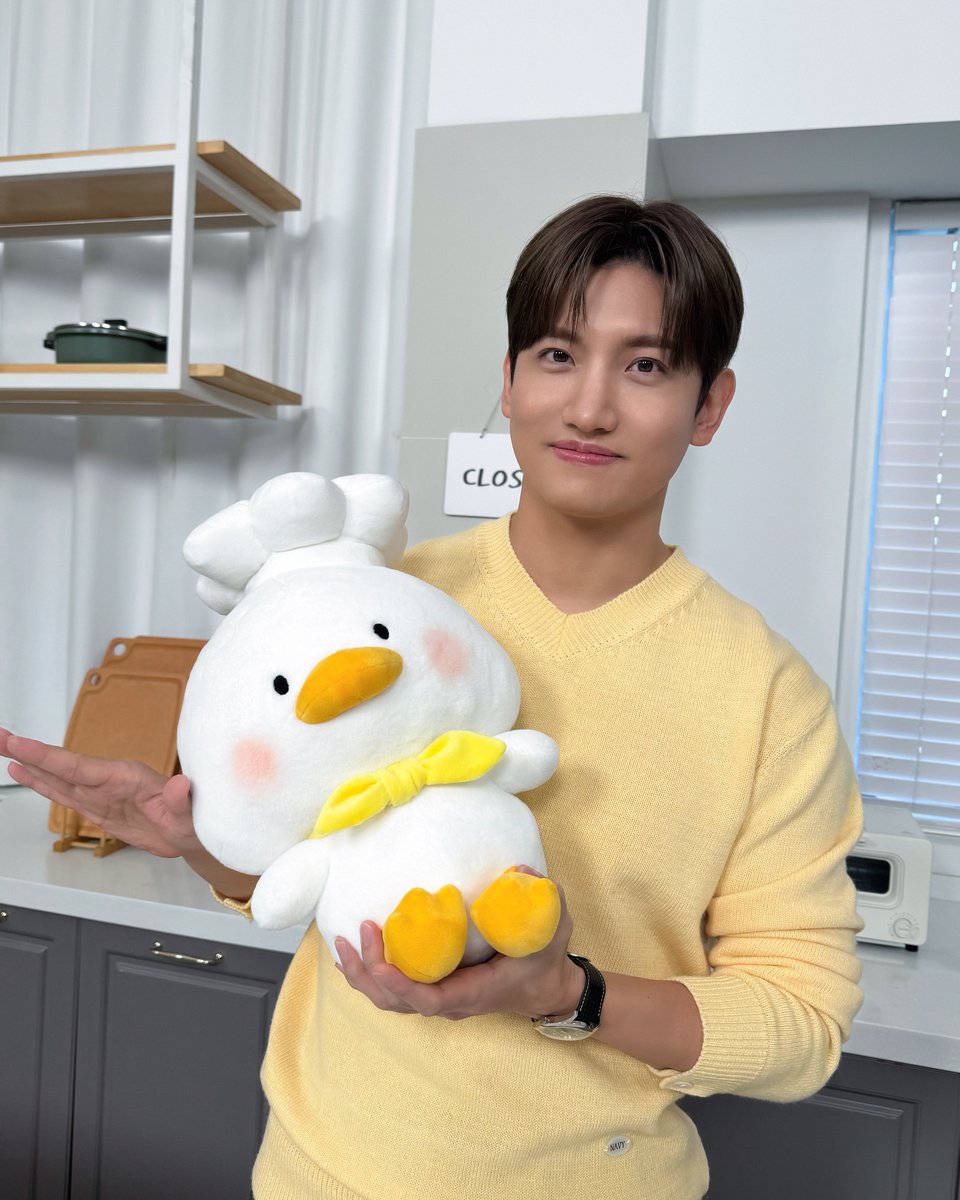 TVXQ's tweet photo. #덕밥집 12회 🐥

#MAXCHANGMIN #최강창민
#TVXQ! #동방신기 #東方神起 https://t.co/ia7qc86SlT