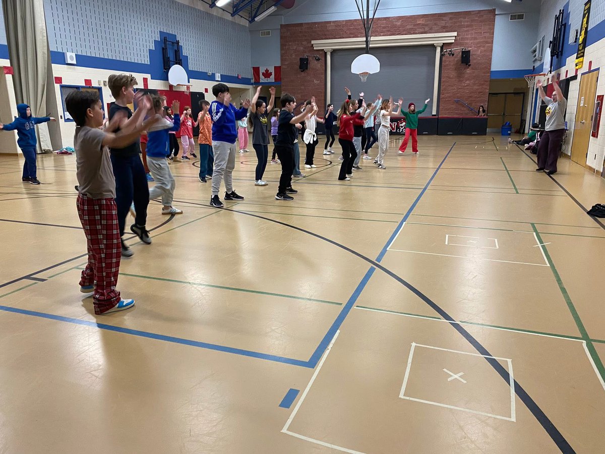 Luv2Groove™ tweet media