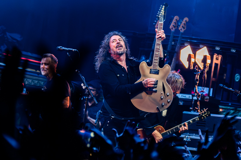 O2RitzManc's tweet image. Still got @foofighters at #O2RitzManchester on our minds - show of a lifetime 🤘

📸 @mbondphoto 

O2 Ritz Manchester - 27.02.2026