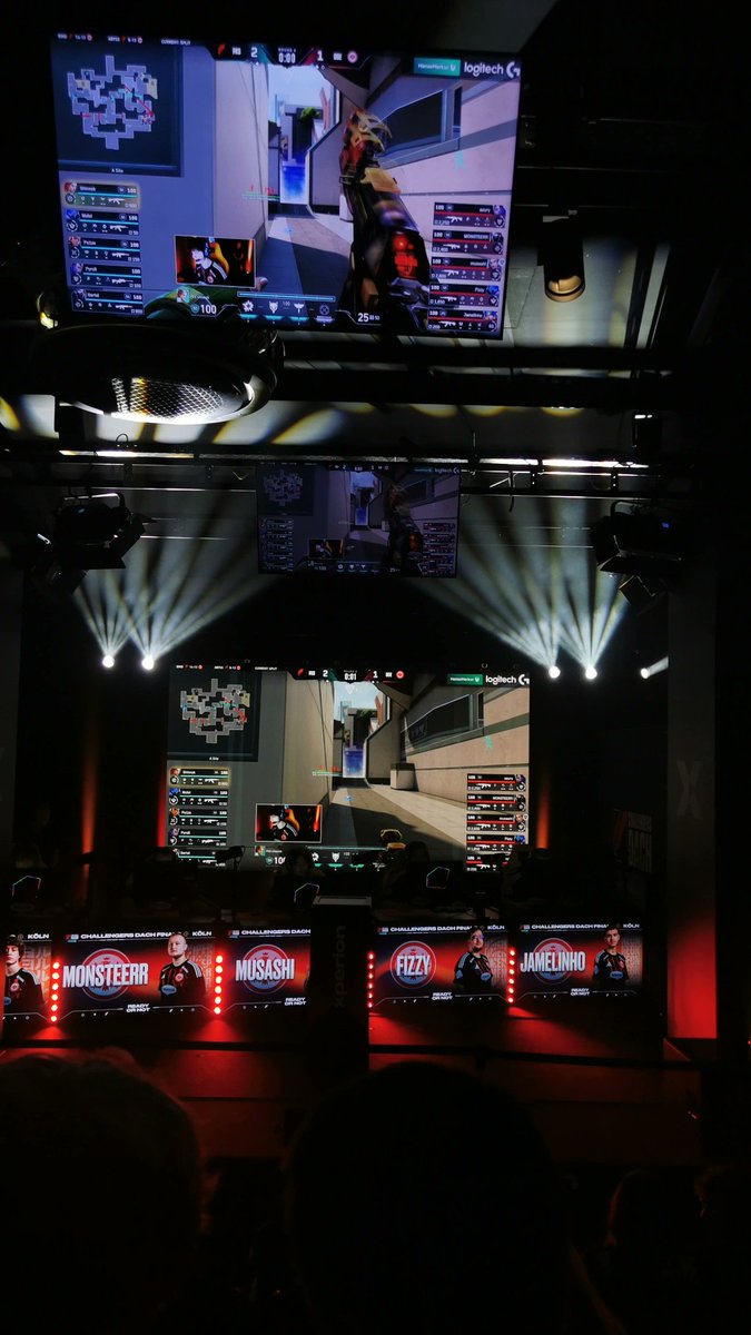 Lina 🐇 tweet media