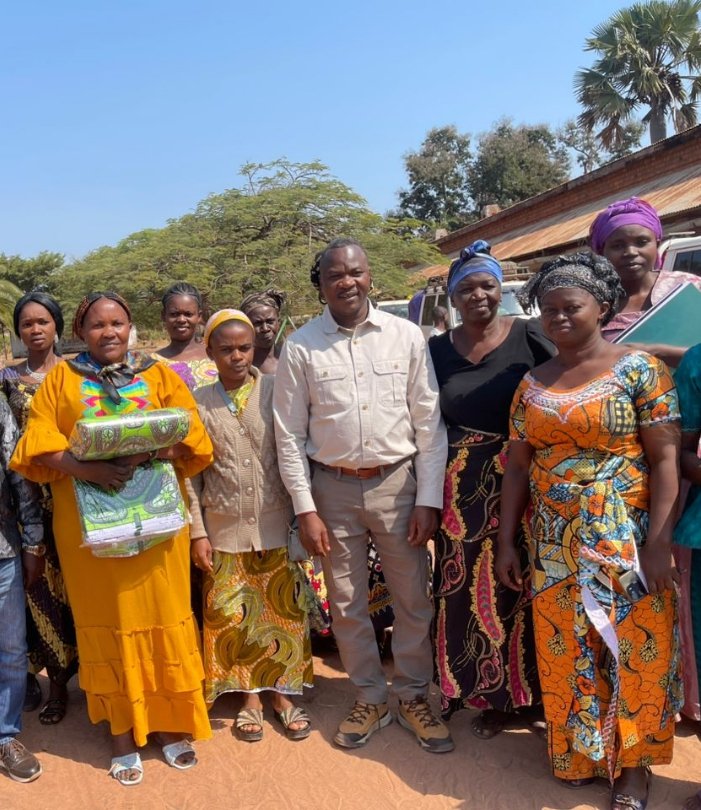 Heureux mois de la femme à toutes les femmes. Que ce mois soit une occasion de reconnaître votre valeur, votre force et votre importance dans la société.
<a href="/honkatumba/">Augustin Katumba Mulumbwe</a>