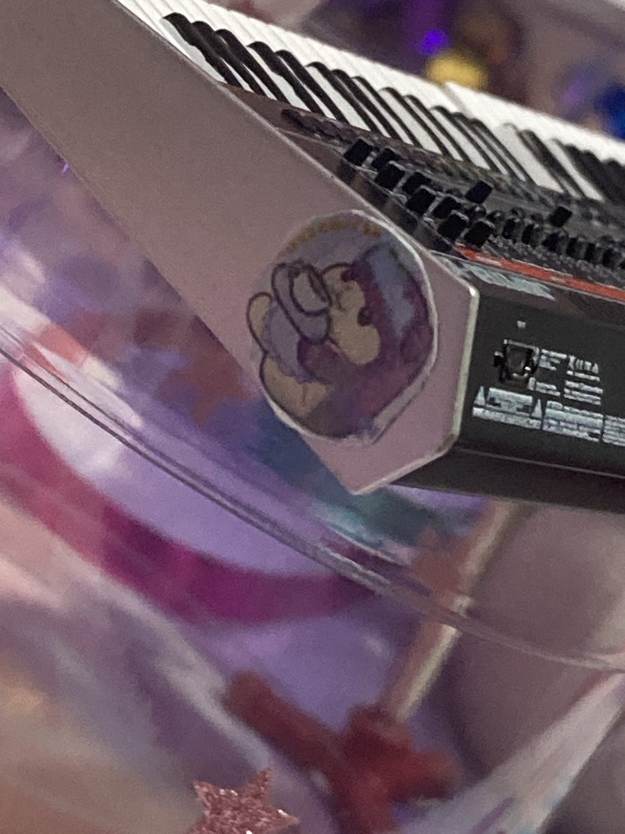 ハムちゃんステッカーで楽器をカスタマイズしてみました🐹 探してみて