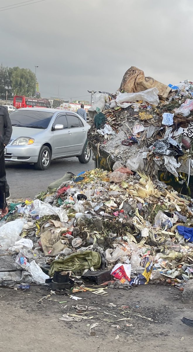 Nairobians, the garbage you elected has refused to collect garbage !!