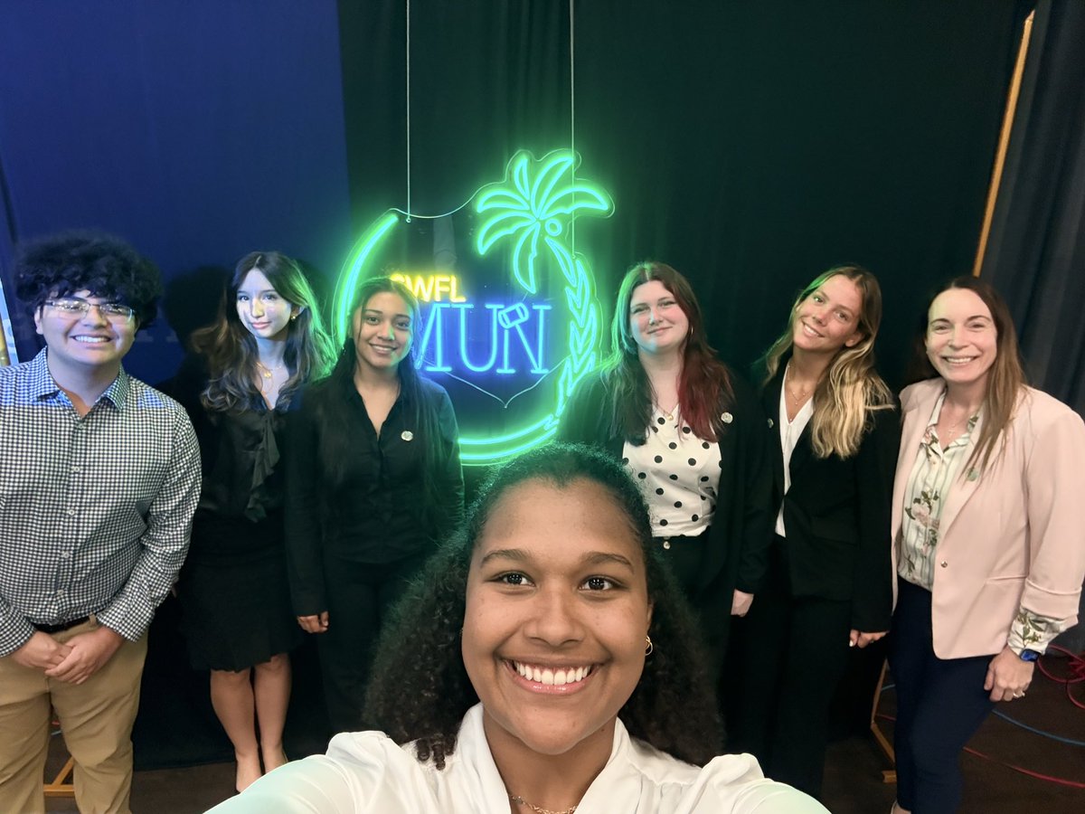 Naples High School tweet media