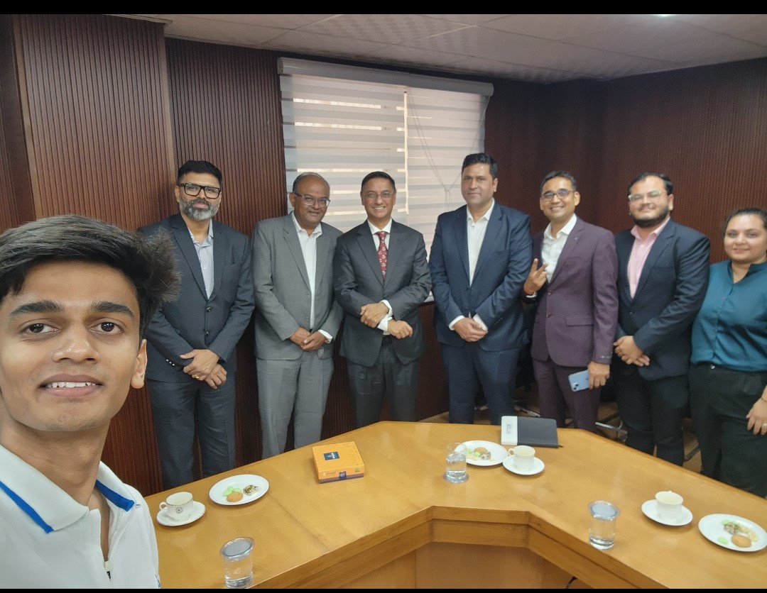 Sanjeev Modi It was an absolute privilege to meet Shri Sanjeev Sanyal Ji -Economic ...